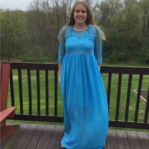 Prom dress only wore twice and it still brand new
